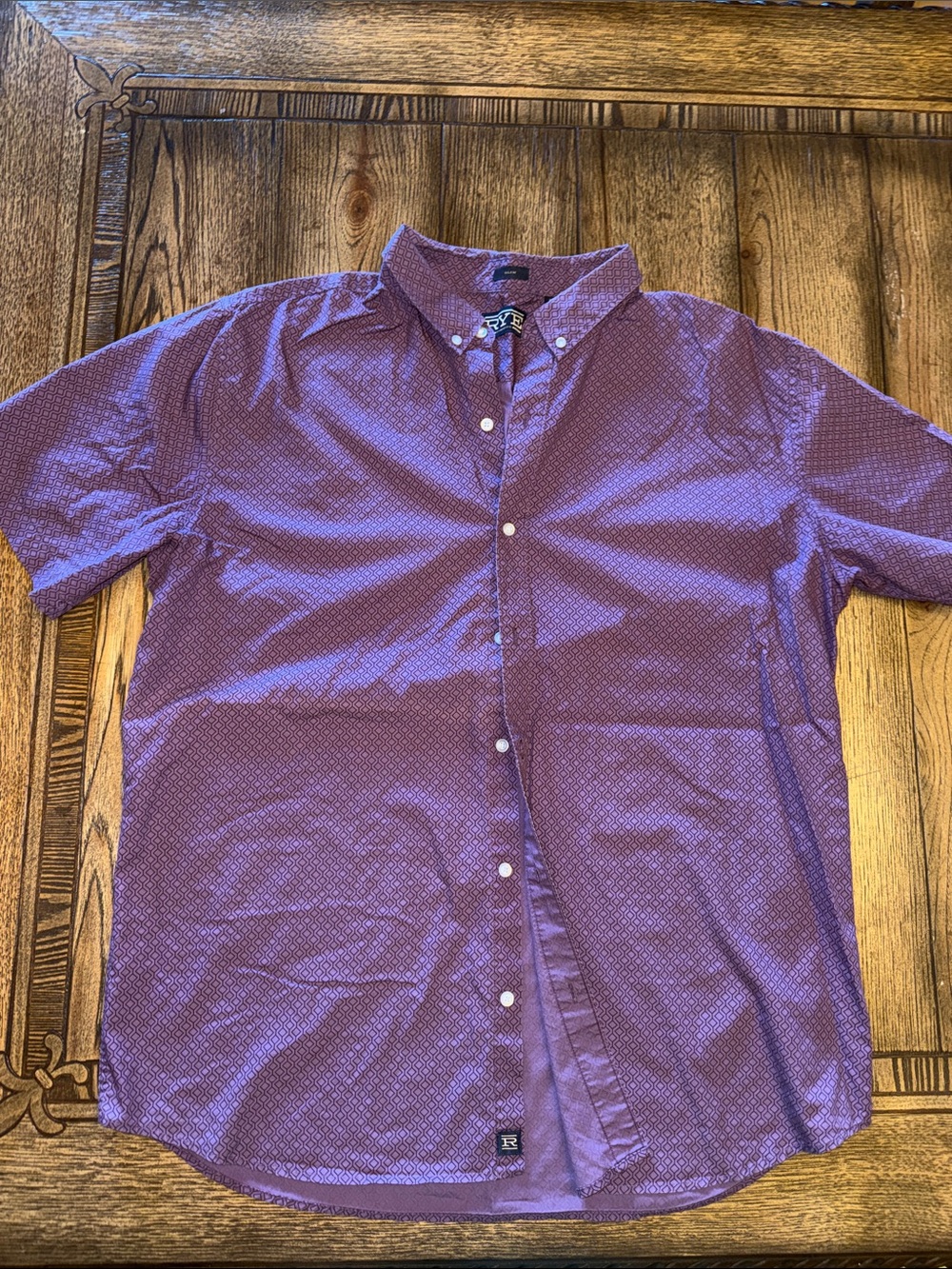 Rye Purple Short-Sleeve Button-Down Shirt with Subtle Geometric Print